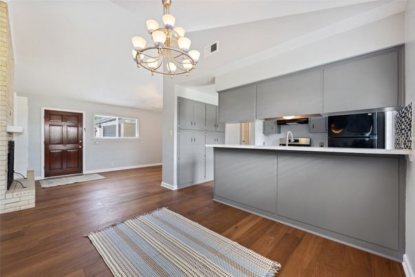 Chandelier, Interior, Kitchen, Wood Texture Flooring