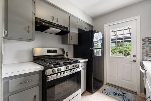 Interior, Kitchen, Stainless Steel Appliances