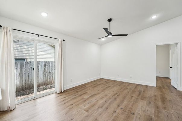 Empty room, Interior, Recessed Lighting, Wood Texture Flooring