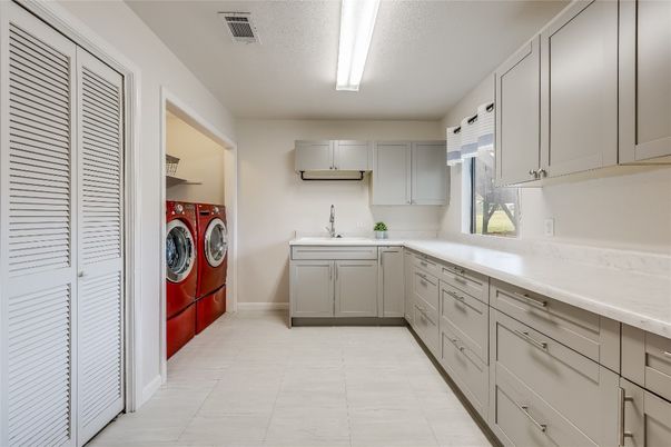 Interior, Utility Closets, Washer