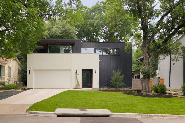 Attached, Exterior, Facade, Modern