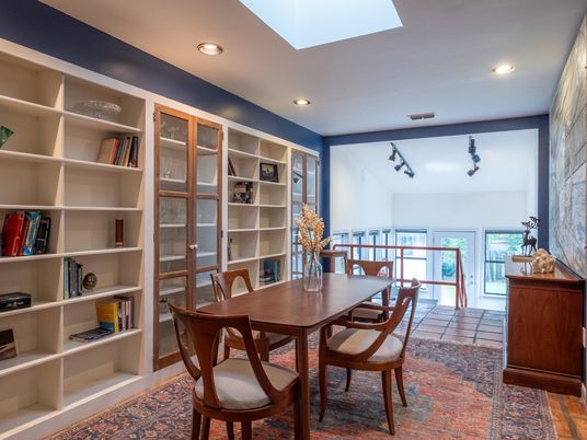Dining room, Interior, Recessed Lighting