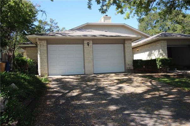 Detached Garage, Exterior