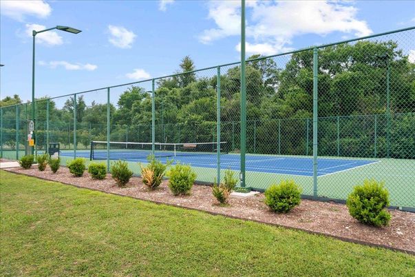 Exterior, Tennis Courts