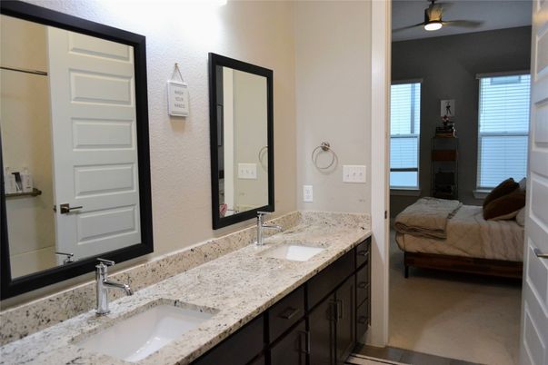 Bathroom, Bedroom, Dual Sink Vanities, Interior
