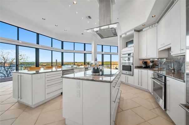 Dining room, Interior, Kitchen, Recessed Lighting, Stainless Steel Appliances