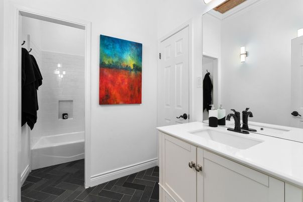 Bathroom, Dual Sink Vanities, Interior