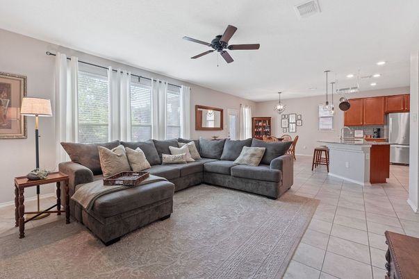 Dining room, Interior, Kitchen, Living room, Pendant Lights, Recessed Lighting, Stainless Steel Appliances