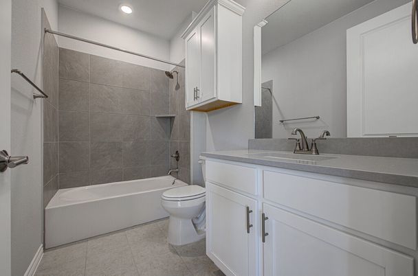Bathroom, Interior, Recessed Lighting