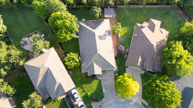 Exterior, Drone
