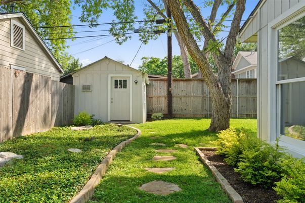Backyard, Exterior