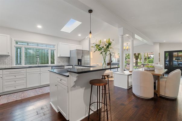 Dining room, Interior, Kitchen, Pendant Lights, Recessed Lighting, Stainless Steel Appliances, Wood Texture Flooring