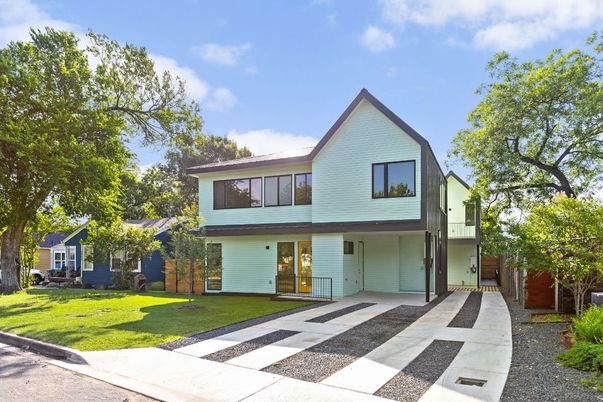 Backyard, Exterior, Facade, Farmhouse