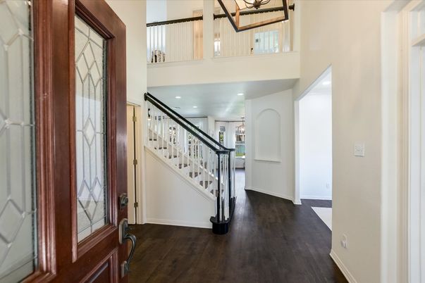 Interior, Pendant Lights, Recessed Lighting, Wood Texture Flooring