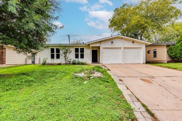Attached, Backyard, Exterior, Facade, Ranch