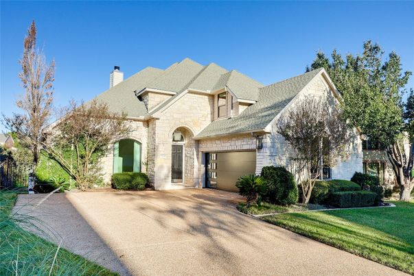 Attached, Exterior, Facade, French Provincial