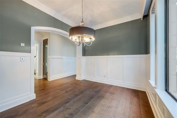 Chandelier, Empty room, Interior, Wood Texture Flooring