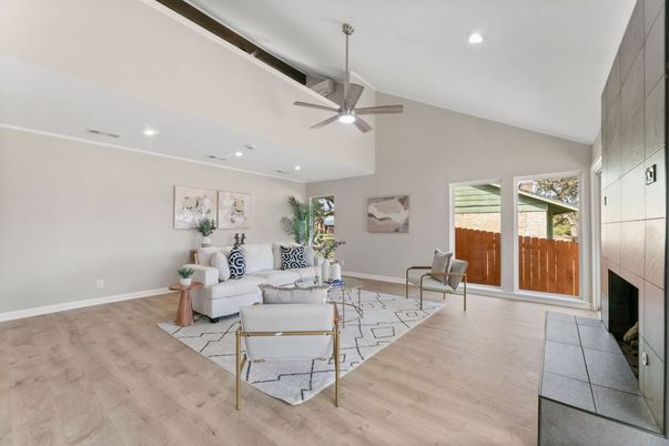Interior, Living room, Recessed Lighting, Wood Texture Flooring