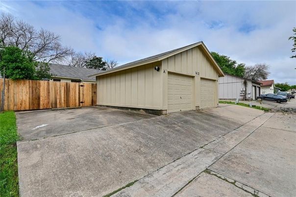 Detached Garage, Exterior