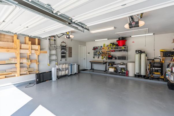 Garage, Interior