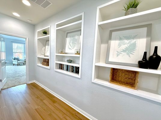 Interior, Recessed Lighting, Wood Texture Flooring
