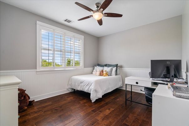 Bedroom, Home Office, Interior, Wood Texture Flooring