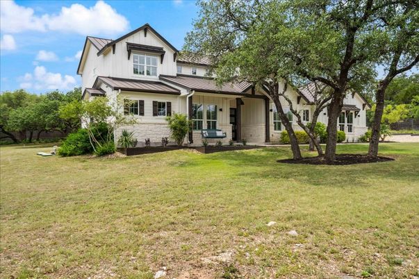 Backyard, Exterior, Facade, Farmhouse