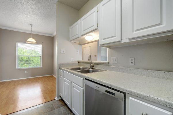 Interior, Kitchen, Pendant Lights, Wood Texture Flooring