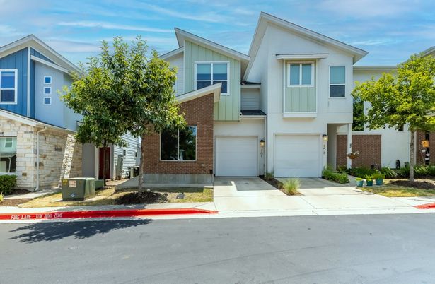 Attached, Exterior, Facade, Brick Facade, Rowhouse