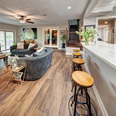 Interior, Living room, Recessed Lighting, Wood Texture Flooring