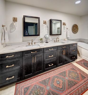Bathroom, Dual Sink Vanities, Interior, Recessed Lighting