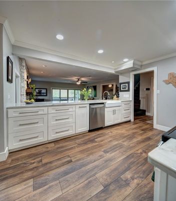 Interior, Kitchen, Recessed Lighting, Wood Texture Flooring