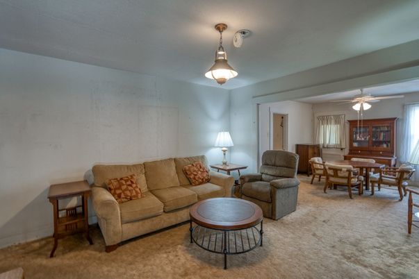 Dining room, Interior, Living room, Pendant Lights