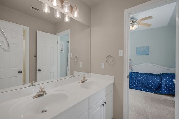 Bathroom, Dual Sink Vanities, Interior