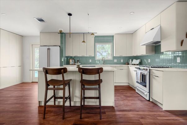 Interior, Kitchen, Pendant Lights, Recessed Lighting, Wood Texture Flooring