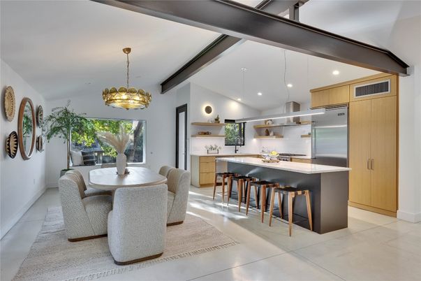 Dining room, Interior, Kitchen, Pendant Lights, Recessed Lighting, Stainless Steel Appliances