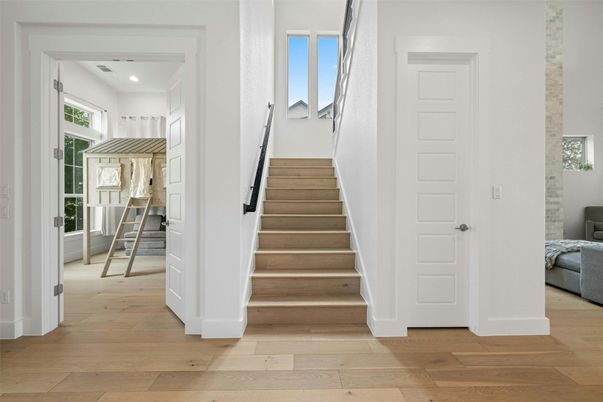Interior, Recessed Lighting, Wood Texture Flooring