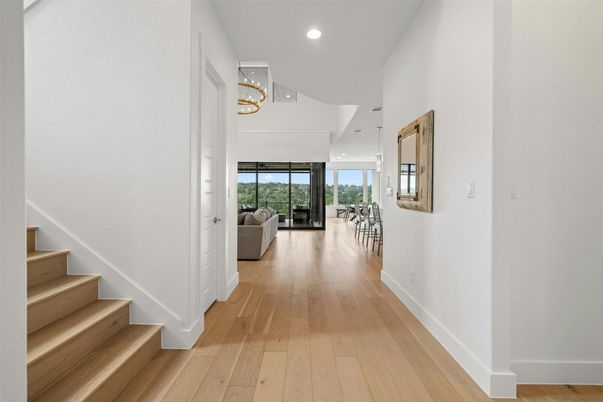 Interior, Recessed Lighting, Wood Texture Flooring