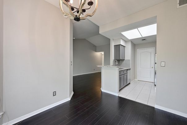 Chandelier, Interior, Kitchen, Wood Texture Flooring