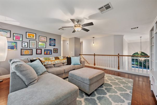 Interior, Living room, Pendant Lights, Wood Texture Flooring