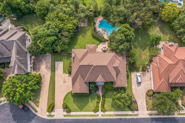 Exterior, Drone