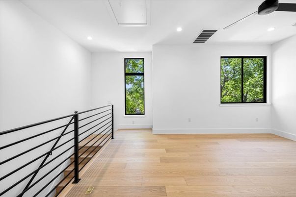 Empty room, Interior, Recessed Lighting, Wood Texture Flooring