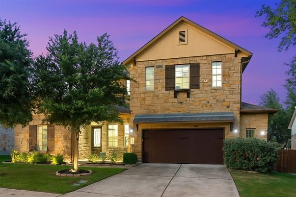 Attached, Exterior, Facade, Brick Traditional