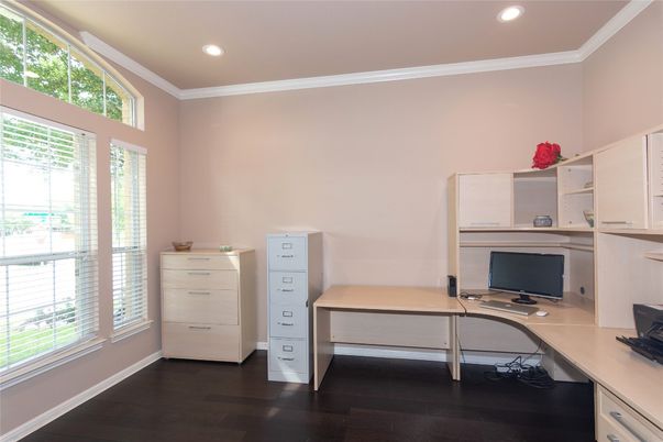Home Office, Interior, Recessed Lighting, Wood Texture Flooring