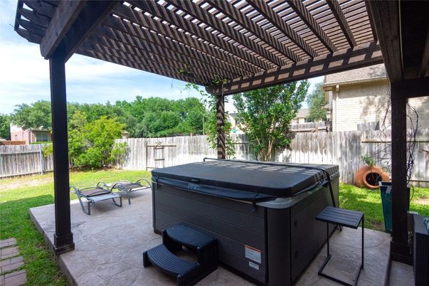 Backyard, Exterior, Hot Tub