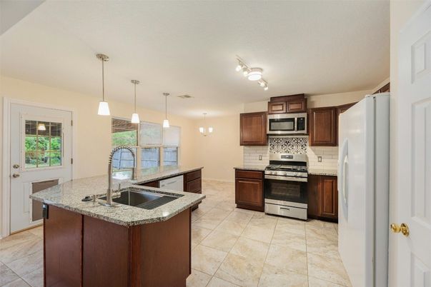 Interior, Kitchen, Pendant Lights, Stainless Steel Appliances