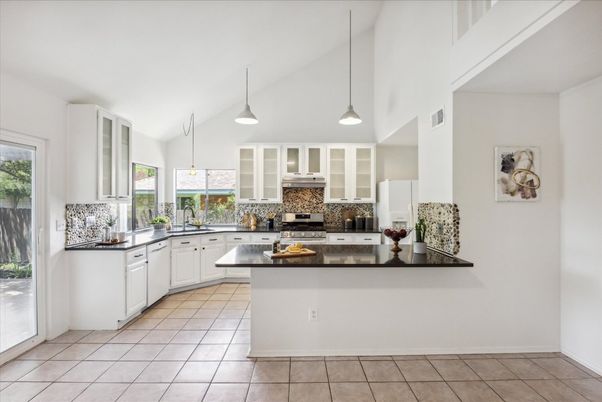 Interior, Kitchen, Pendant Lights, Stainless Steel Appliances