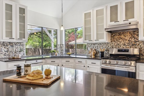 Interior, Kitchen, Pendant Lights, Stainless Steel Appliances