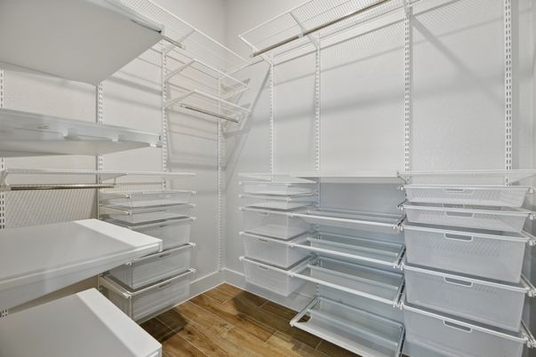 Interior, Walk-in Closets, Wood Texture Flooring