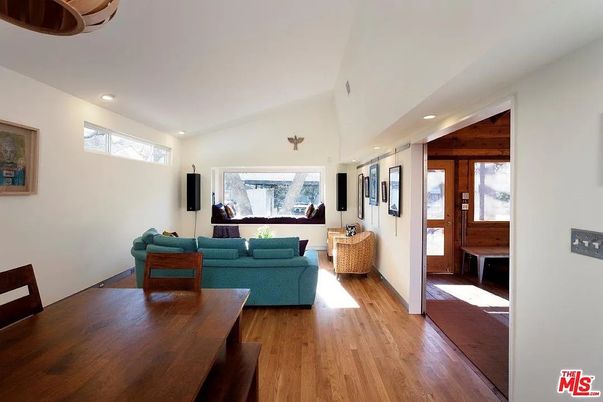 Dining room, Interior, Living room, Recessed Lighting, Wood Texture Flooring